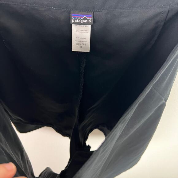 Patagonia Women's Black A-LIne Skort Side Zips Pocket Size 12 - Picture 11 of 12